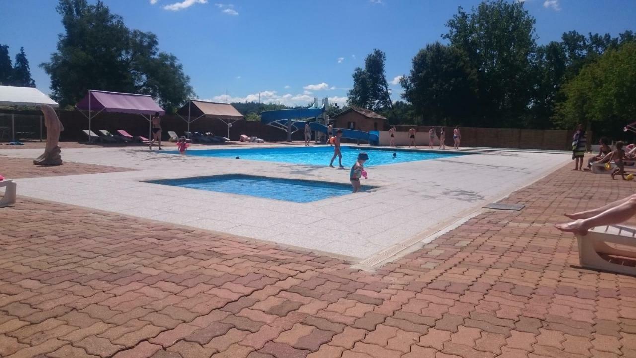Camping le Rocher de la Granelle Le Bugue Extérieur photo